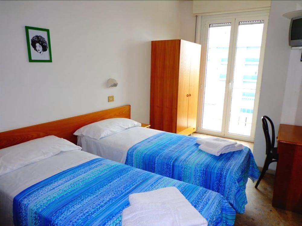 Hotel Santiago Rimini Eksteriør bilde