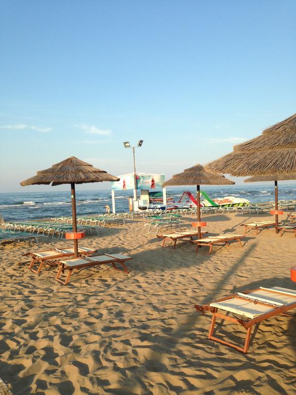 Hotel Santiago Rimini Eksteriør bilde